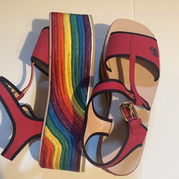Gucci Women’s GG Multi Color Platform Sandals in red - Picture 6 of 8